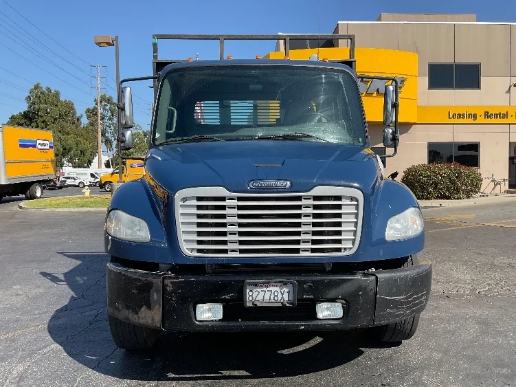 2017 Freightliner eM2 in Torrance, CA — photo 2