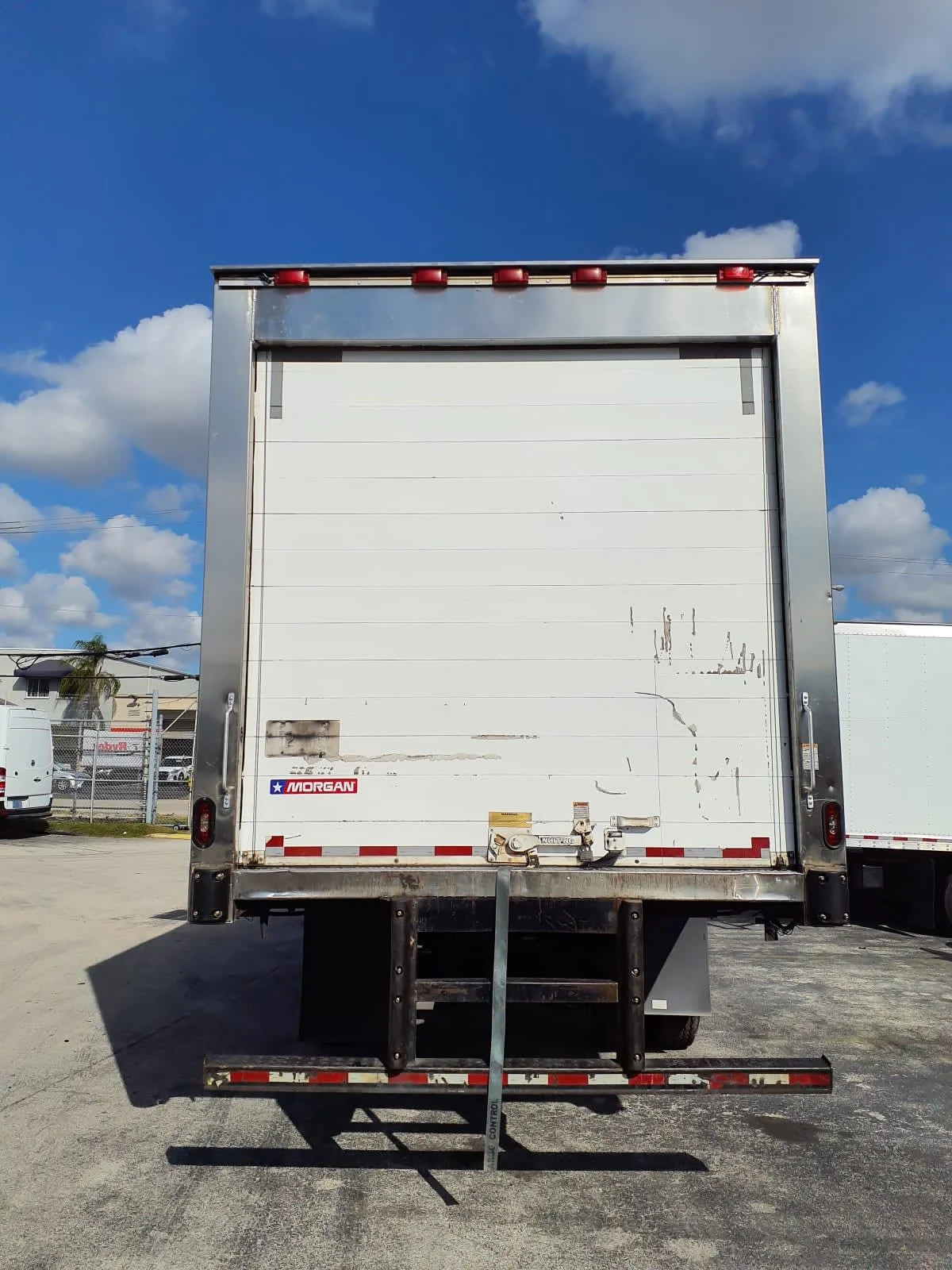 2018 International 4300 in Miami, FL — photo 5