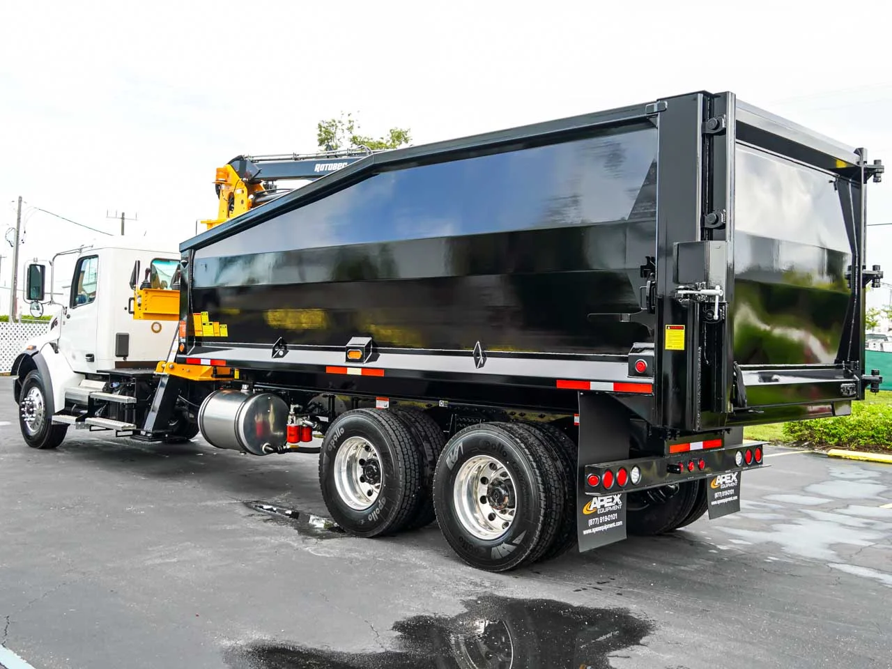 2025 Peterbilt 548 — photo 4