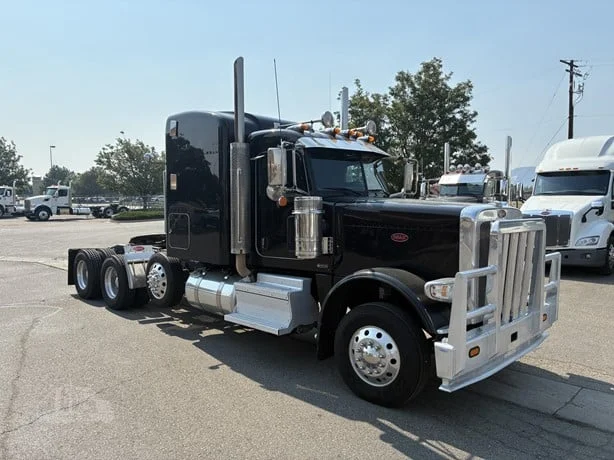 2023 Peterbilt 389 in Grand Junction, CO — photo 7