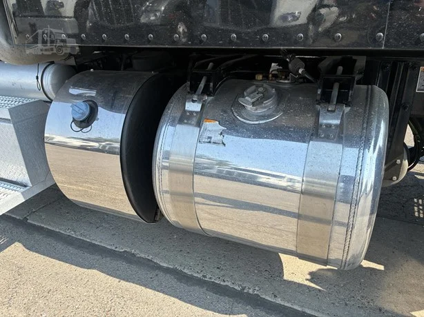 2023 Peterbilt 389 in Grand Junction, CO — photo 12