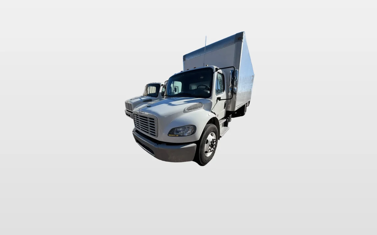 2018 Freightliner M2 106 - image 1