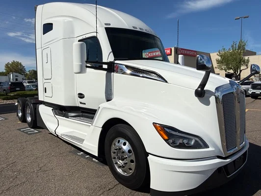 2023 Kenworth T680