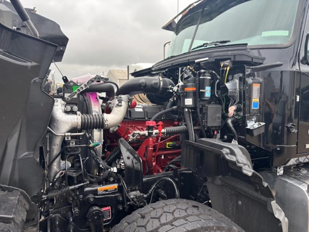 2026 Mack in Cedar Rapids, IA — photo 10