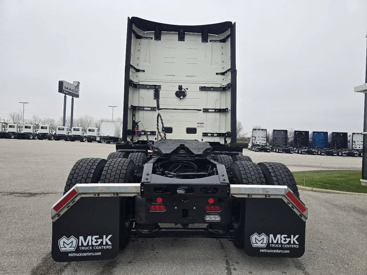 2026 Mack Pinnacle in Toledo, OH — photo 5