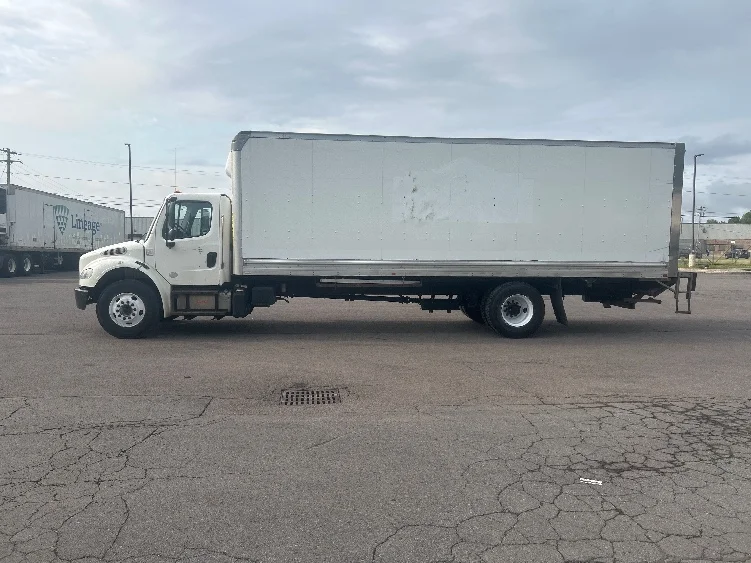 2020 Freightliner eM2 in Rochester, NY — photo 4