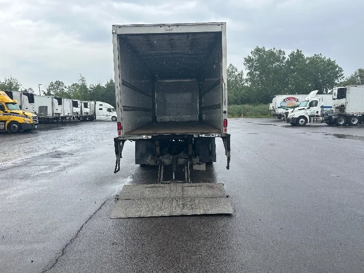 2020 Freightliner eM2 in Rochester, NY — photo 9