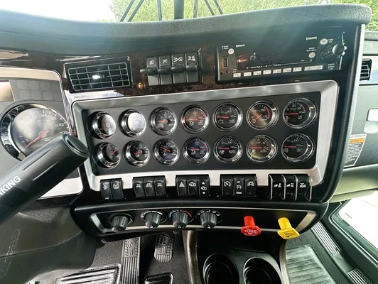 2027 Kenworth W900 in Oklahoma City, OK — photo 18