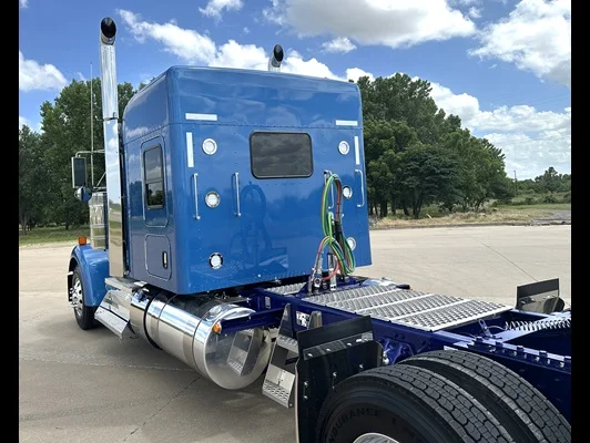 2027 Kenworth W900 in Oklahoma City, OK — photo 9
