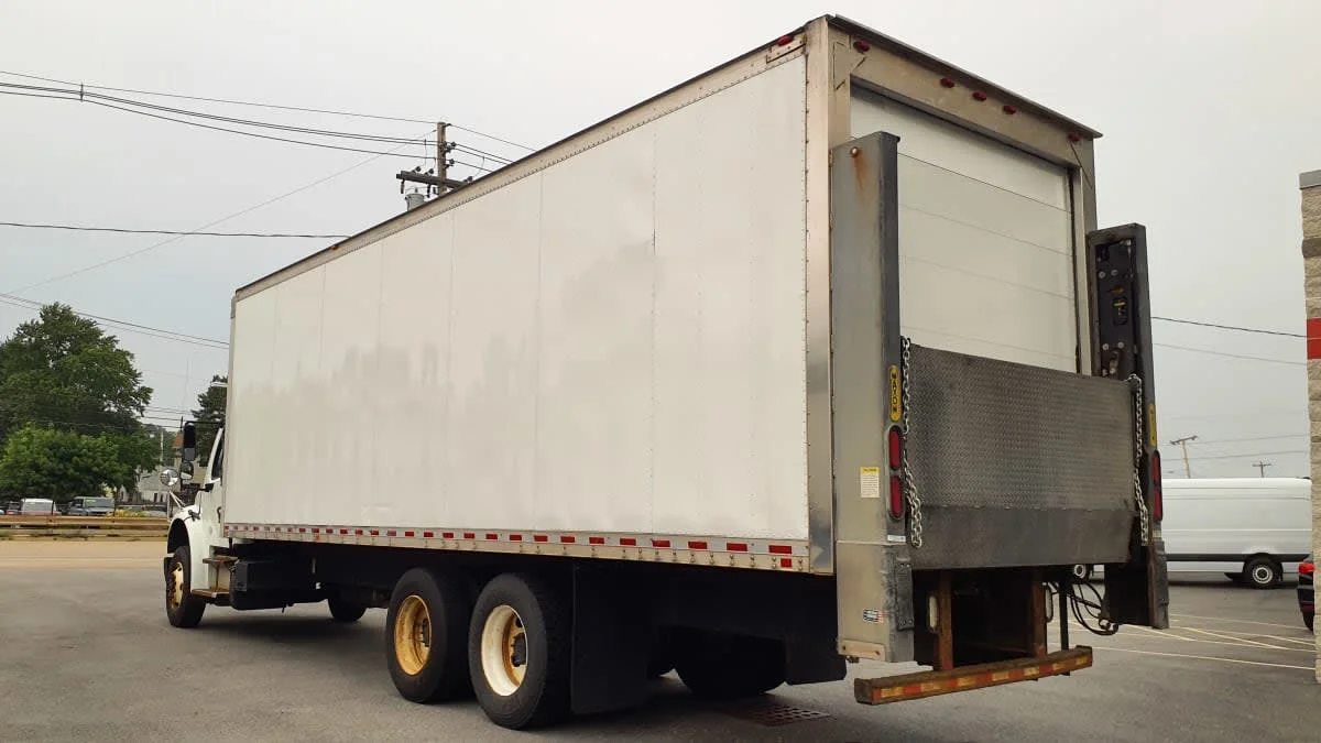 2018 Freightliner M2 106 in Norwood, MA — photo 6