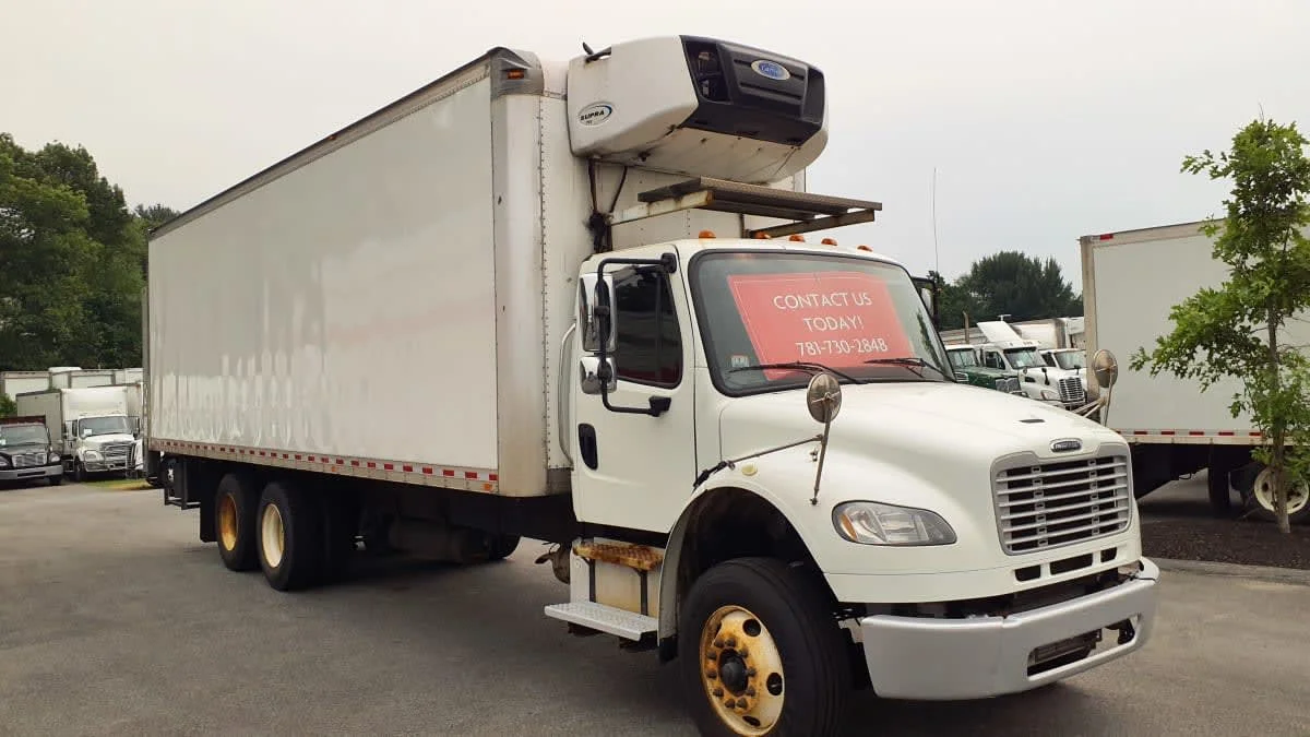 2018 Freightliner M2 106 in Norwood, MA — photo 3