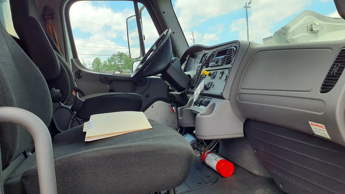 2019 Freightliner M2 106 in Birmingham, AL — photo 12
