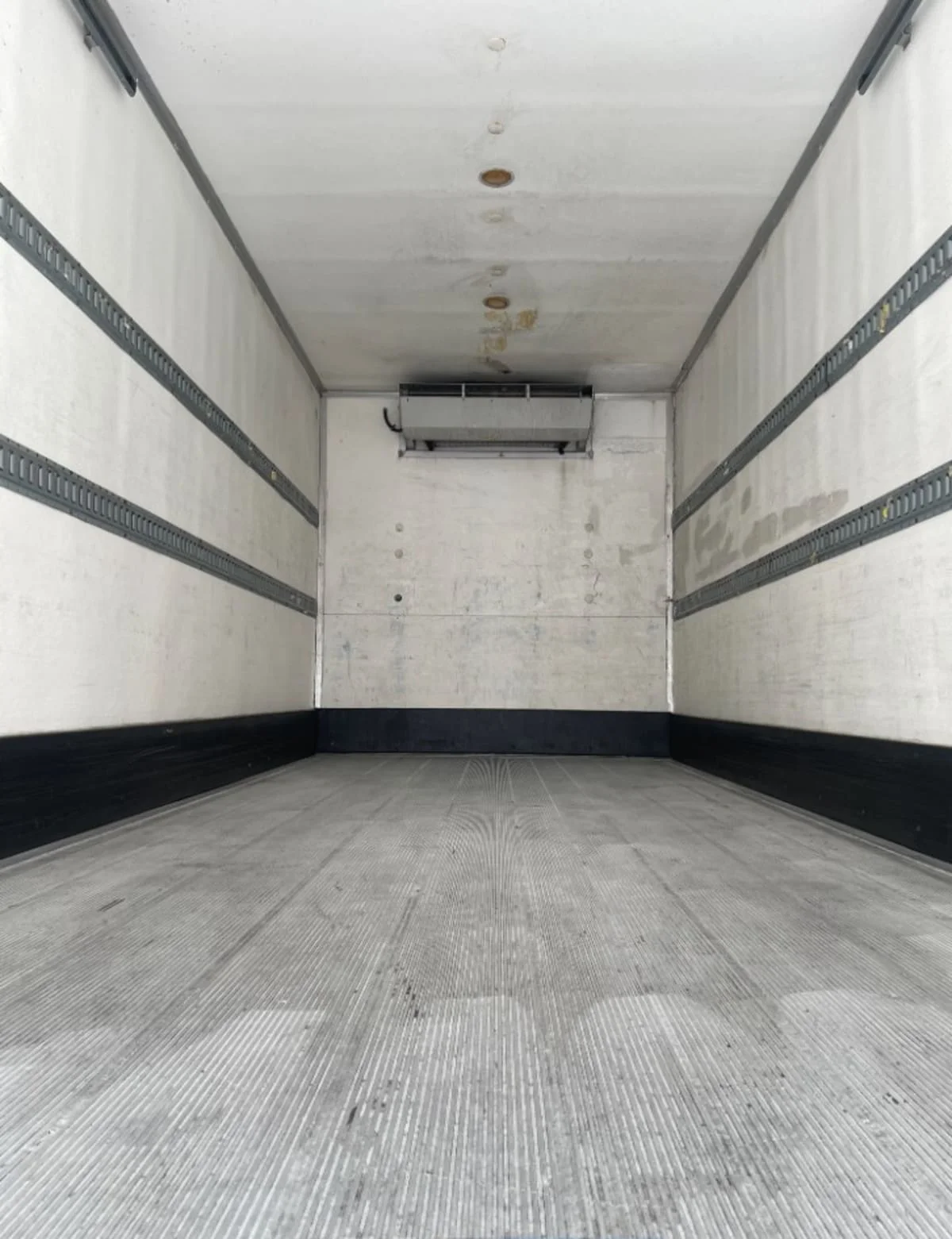 2016 Freightliner M2 106 - image 9