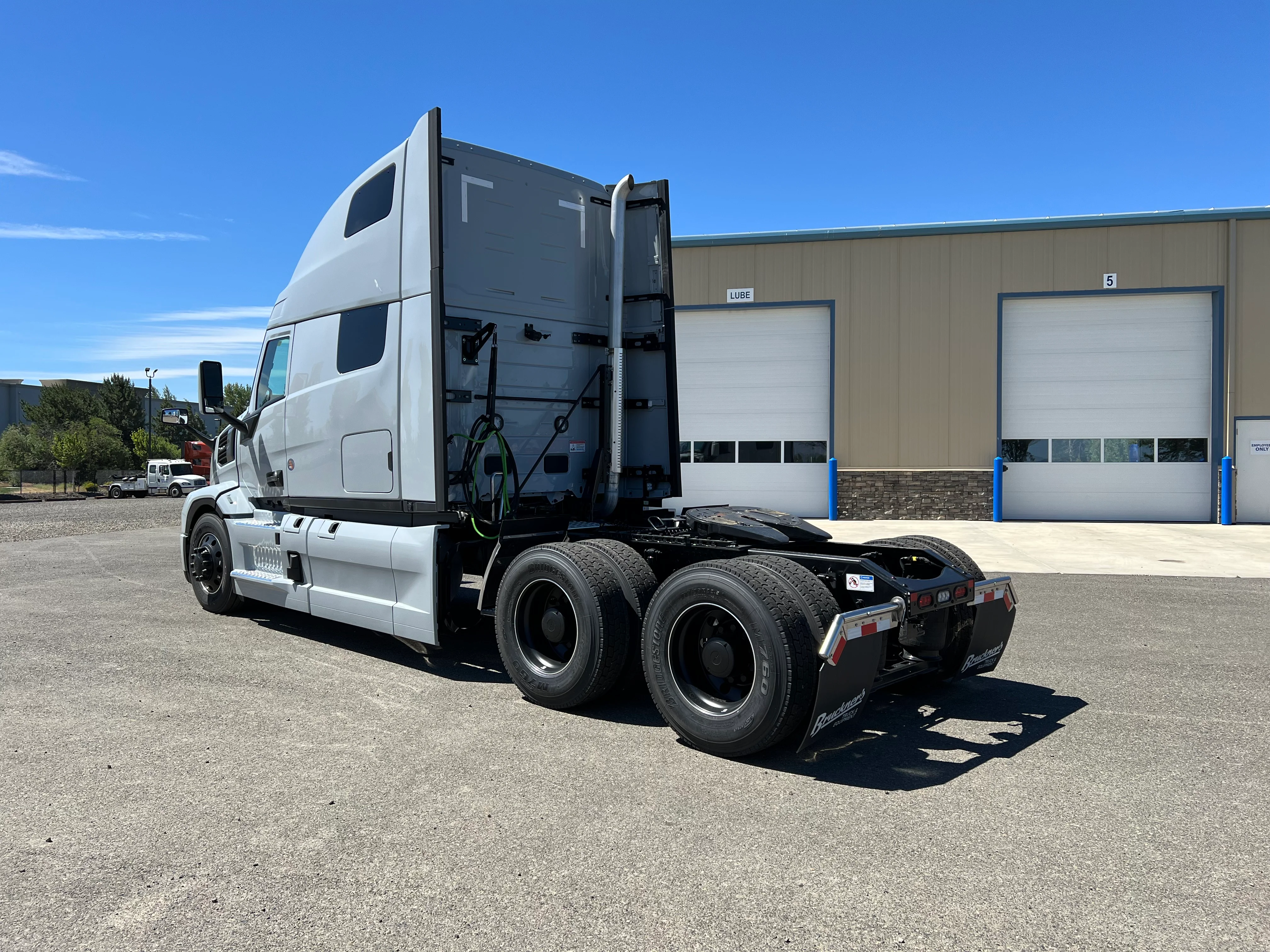 2027 Mack Pinnacle in Ellensburg, WA — photo 6