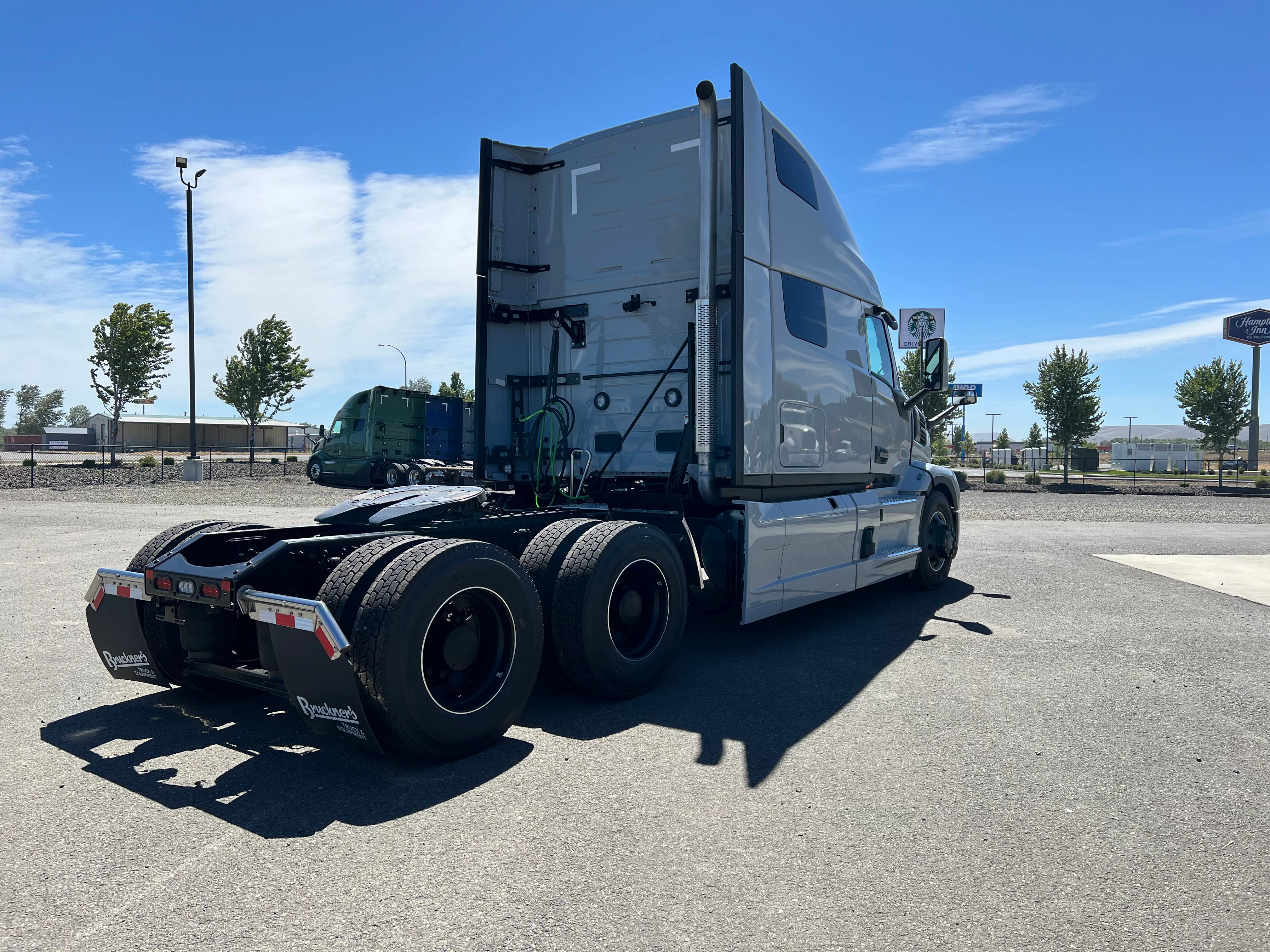 2027 Mack Pinnacle in Ellensburg, WA — photo 4
