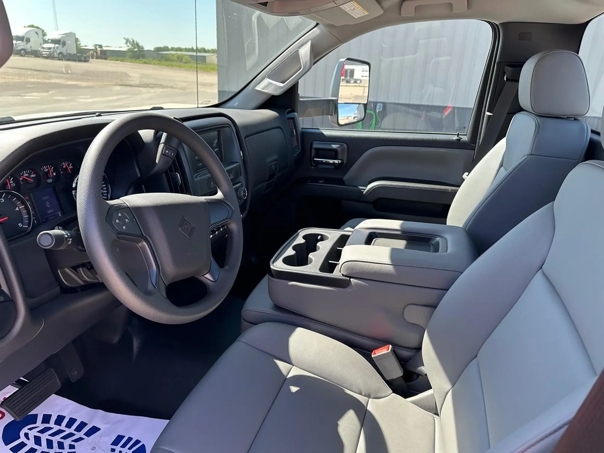 2023 International CV - image 6