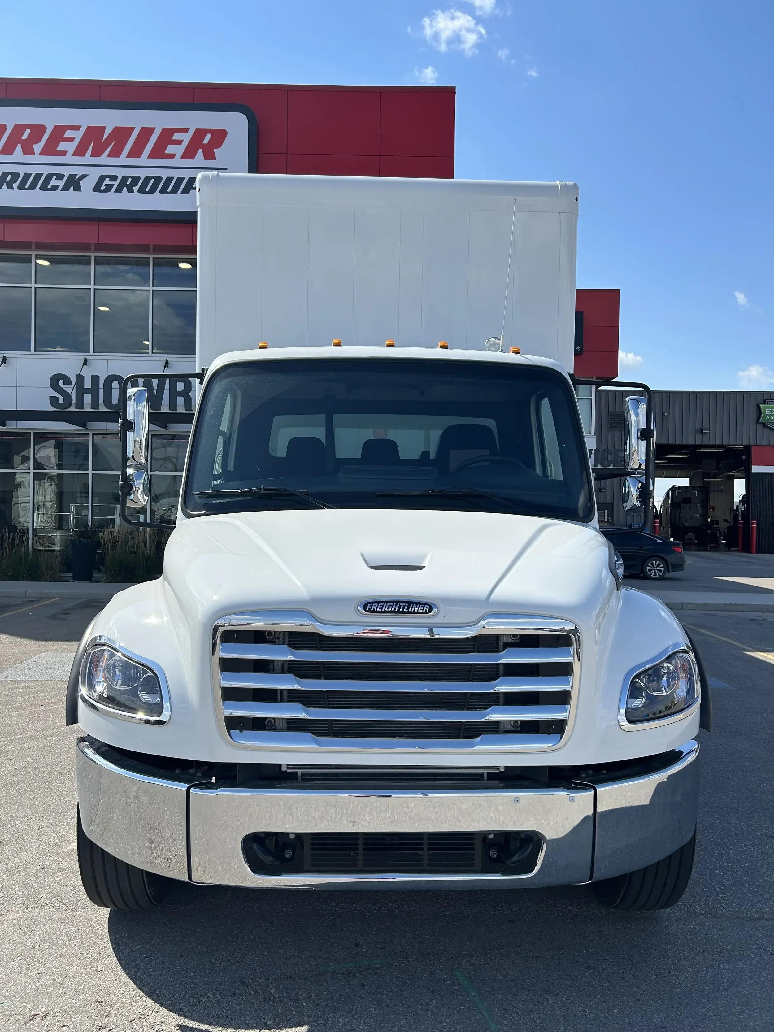 2026 Freightliner M2 106 — photo 2