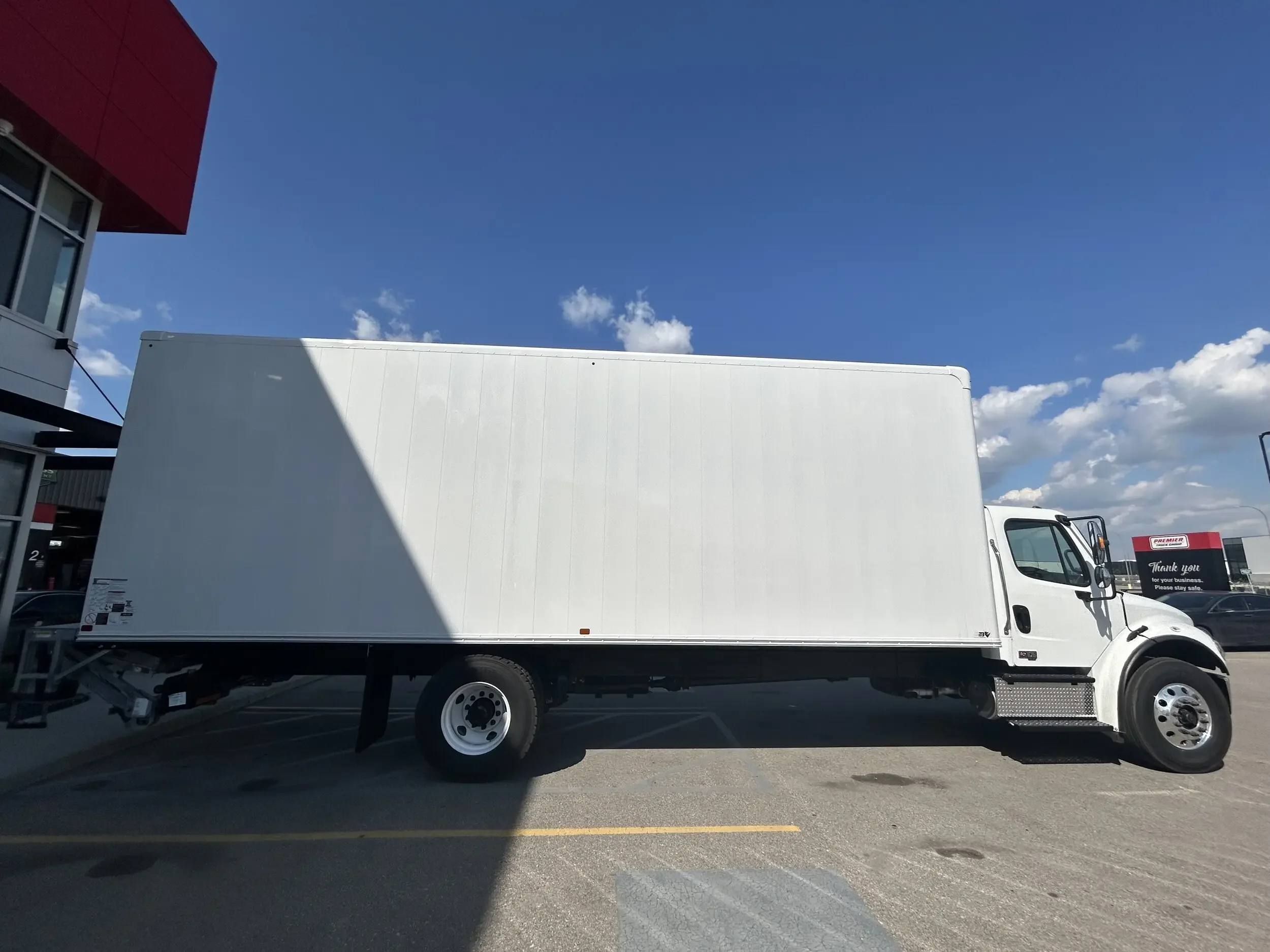 2026 Freightliner M2 106 — photo 4