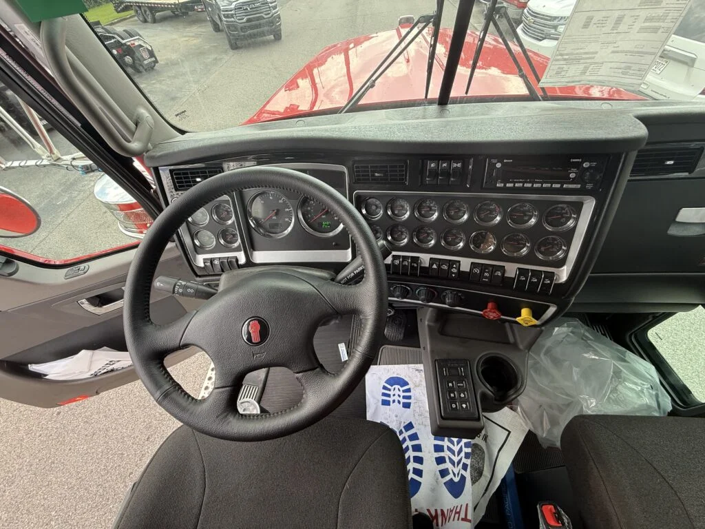 2027 Kenworth W900 in Birmingham, AL — photo 9