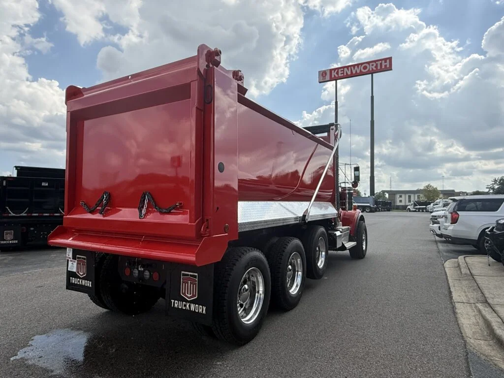 2027 Kenworth W900 in Birmingham, AL — photo 5