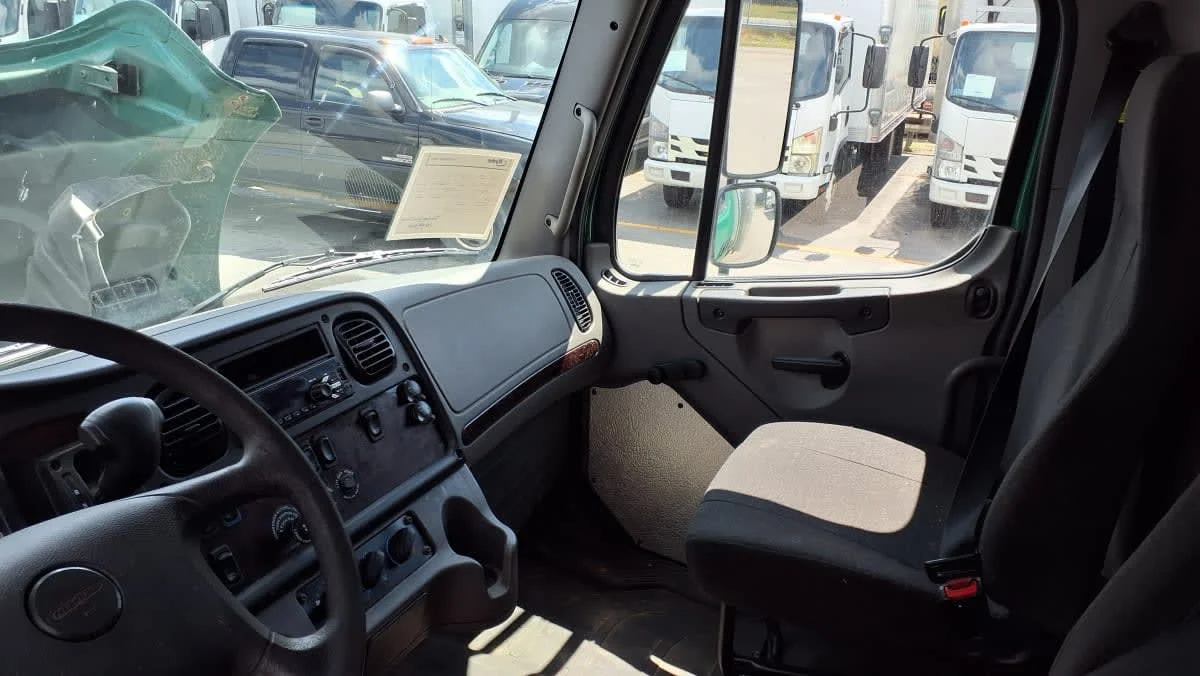 2021 Freightliner M2 106 in Salisbury, MA — photo 7