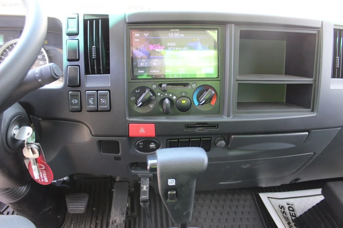 2024 Isuzu NRR - image 3