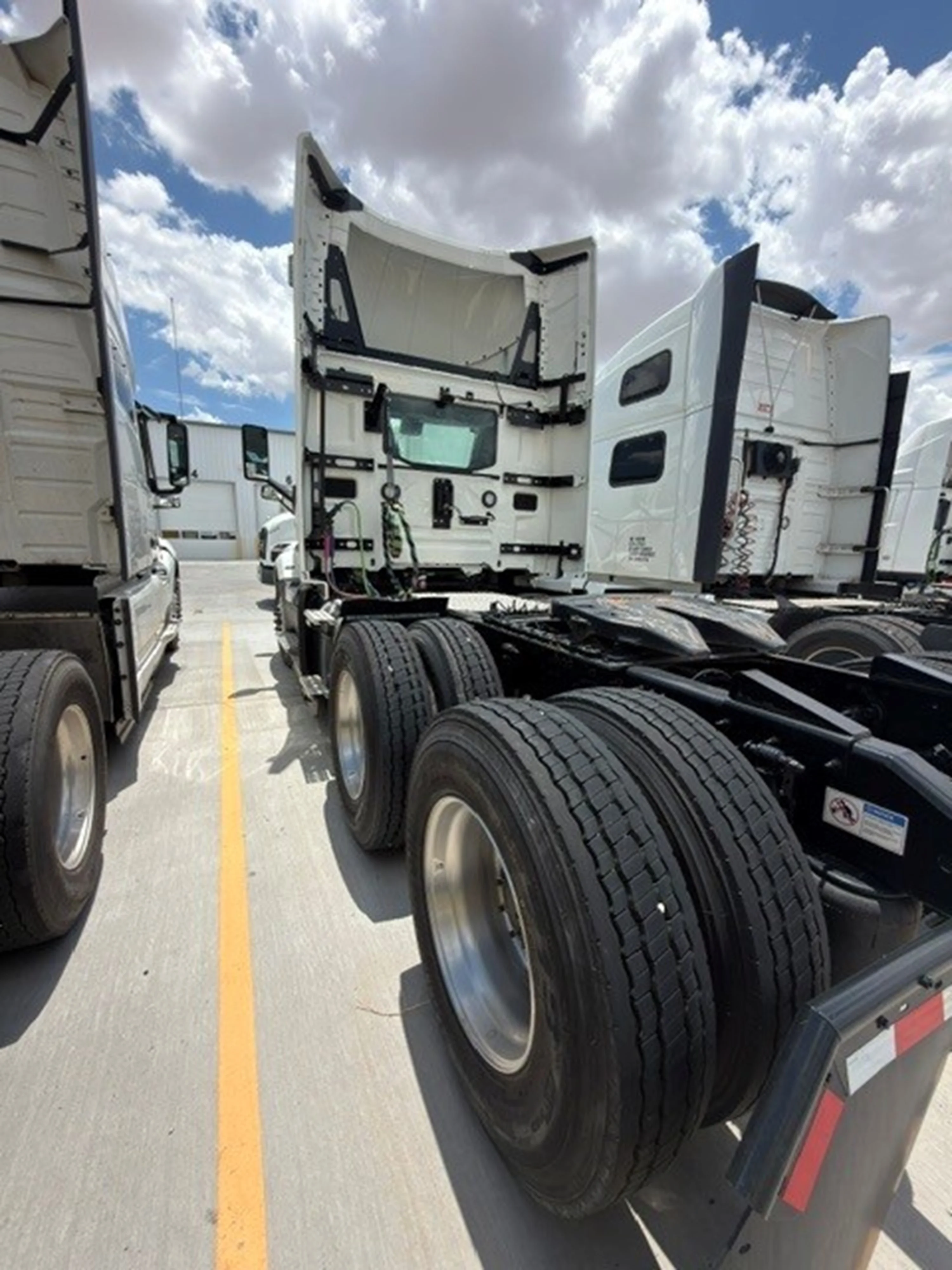 2025 Volvo in El Paso, TX — photo 14