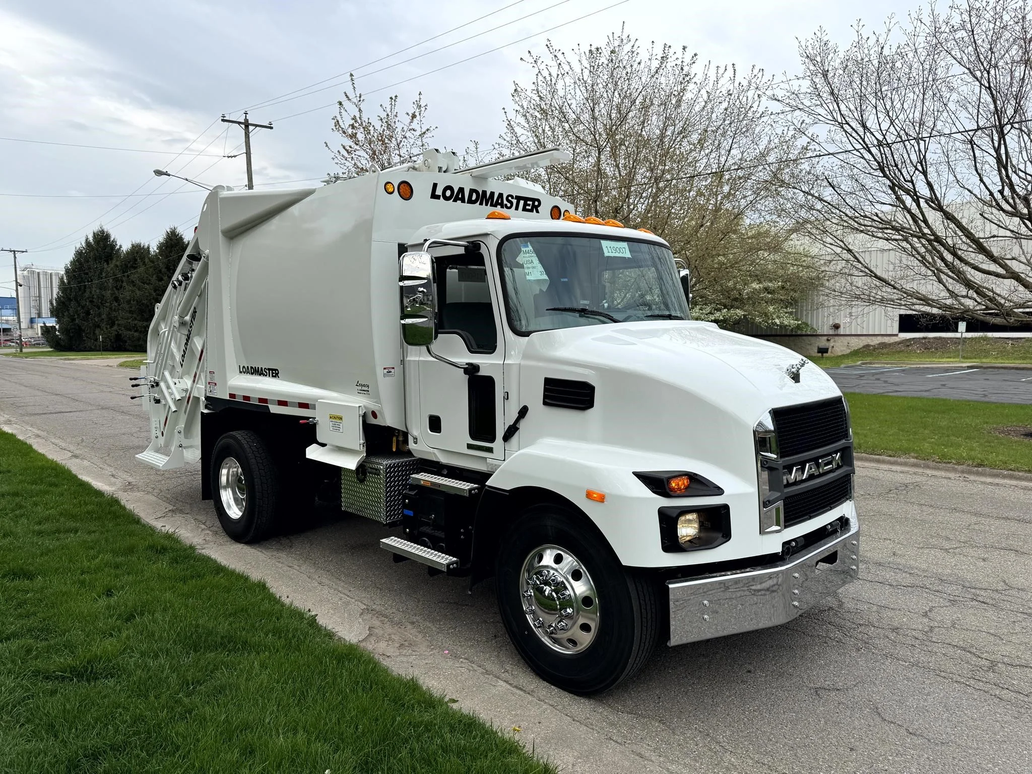 2025 Mack MD