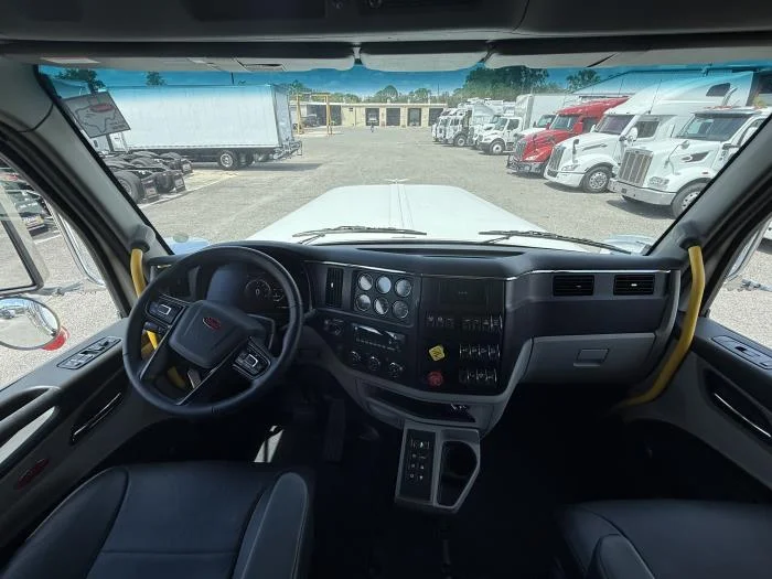 2027 Peterbilt 589 in Jacksonville, FL — photo 10