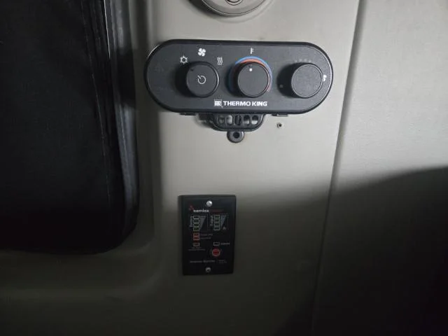 2021 International LT — photo 14