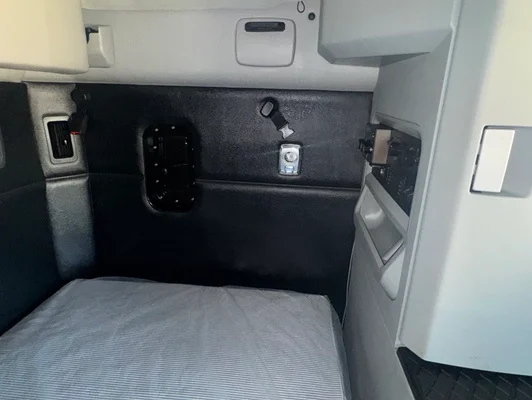 2023 Kenworth T680 in Dallas, TX — photo 7
