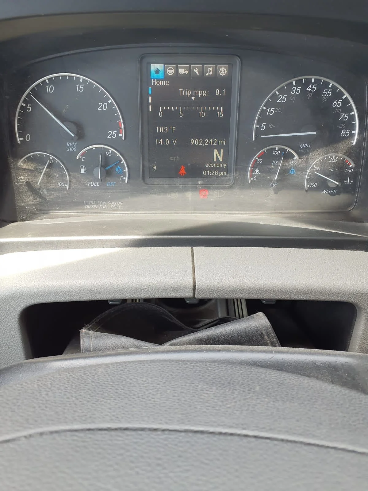 2022 Freightliner Cascadia in Indianapolis, IN — photo 10