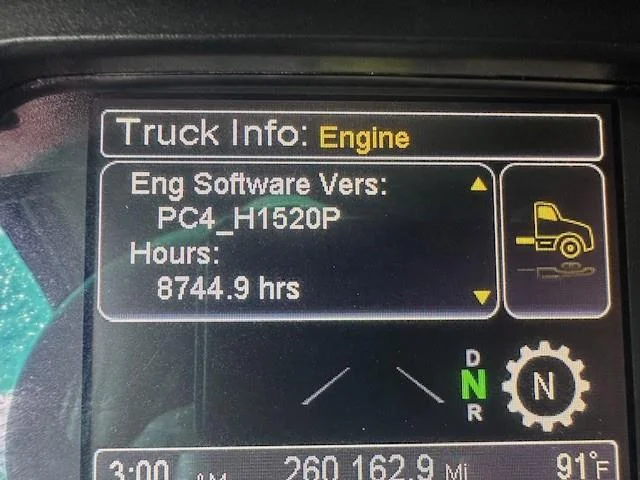 2021 Peterbilt 579 - image 9