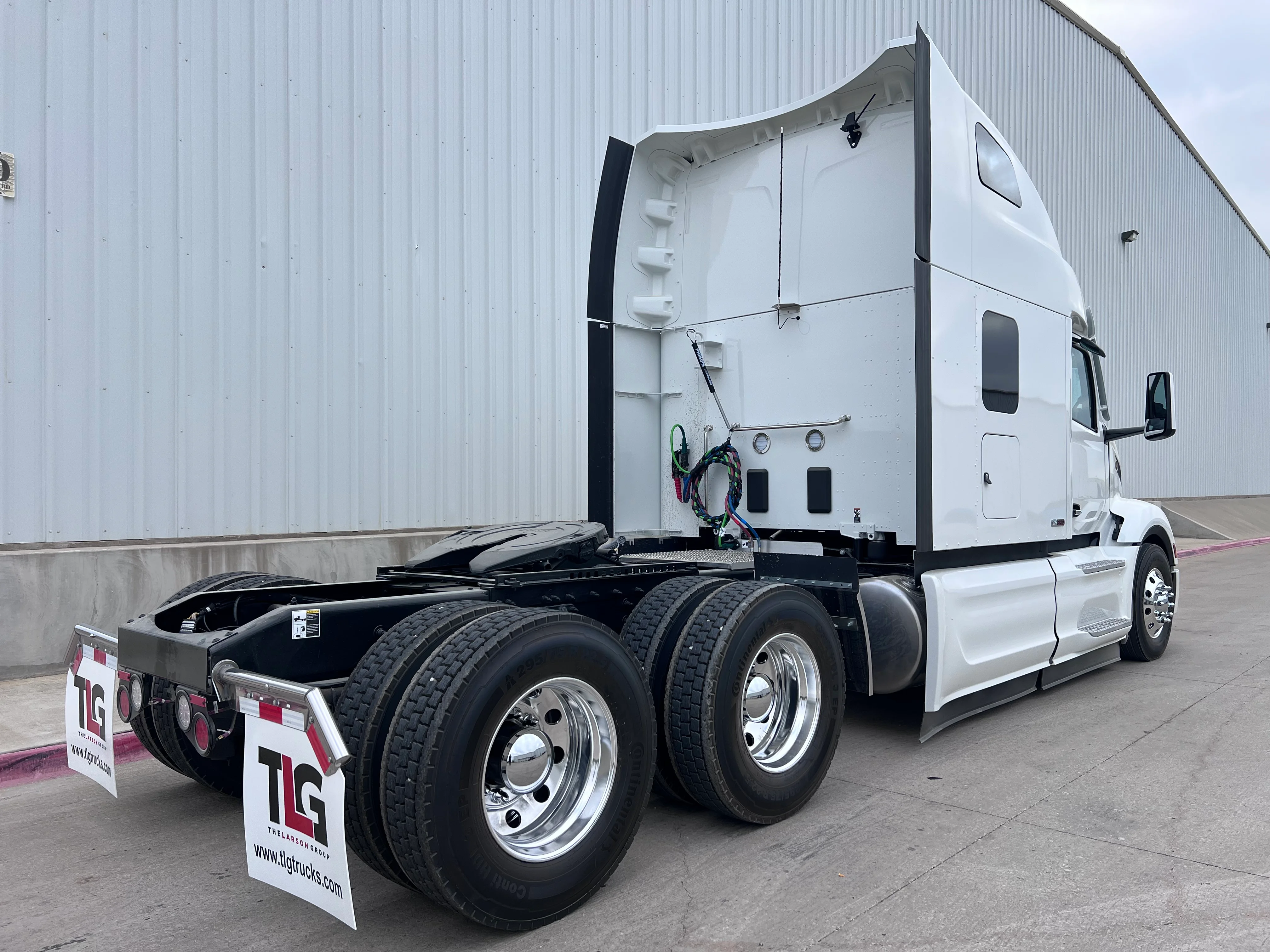 2027 Peterbilt 579 in Louisville, KY — photo 5