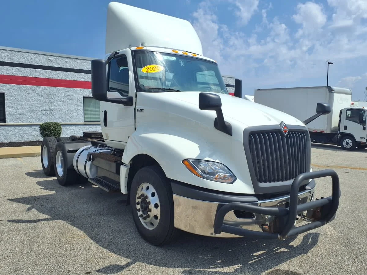 2020 International LT in Cleveland, OH — photo 3