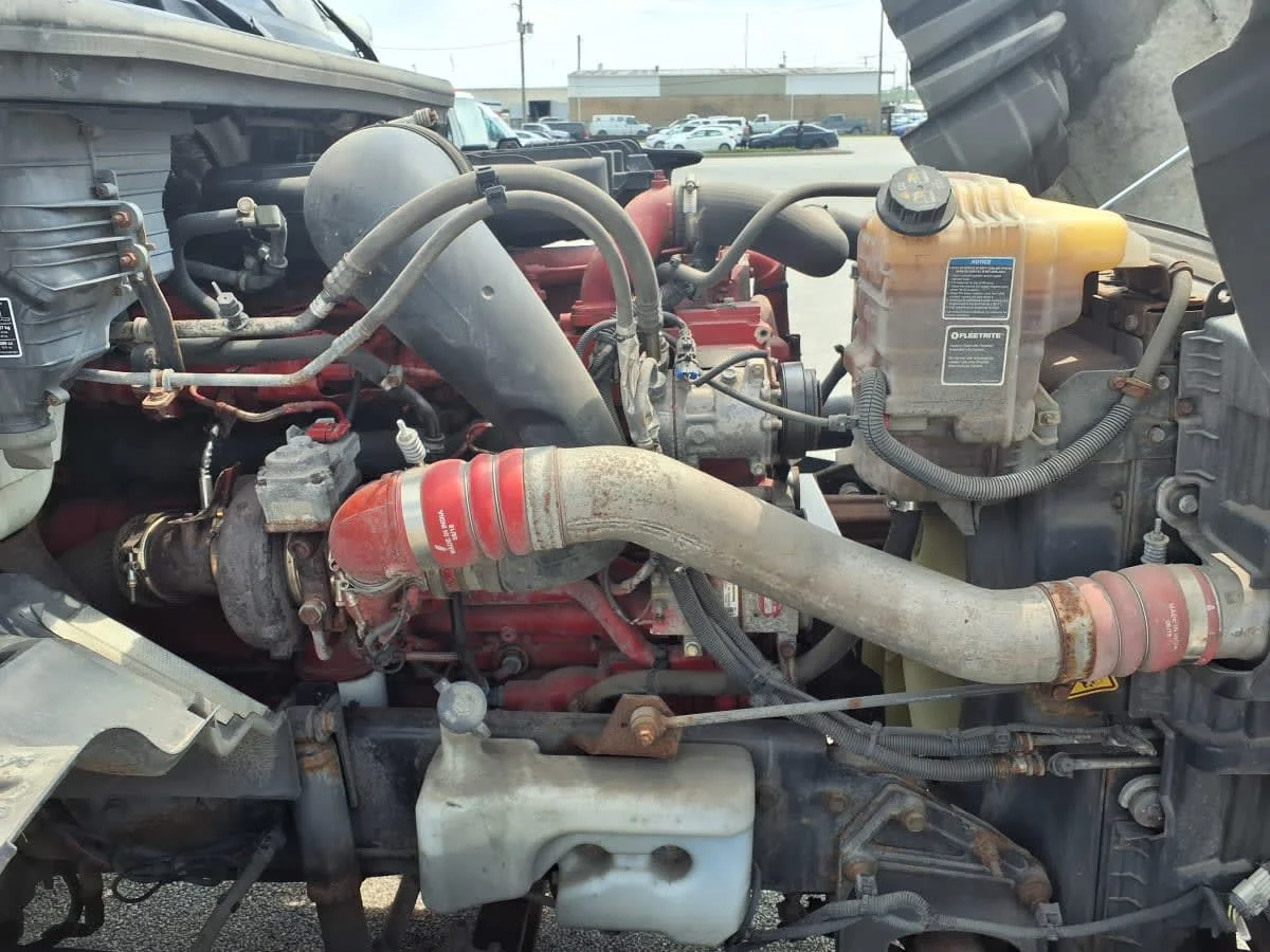 2020 International LT in Cleveland, OH — photo 10