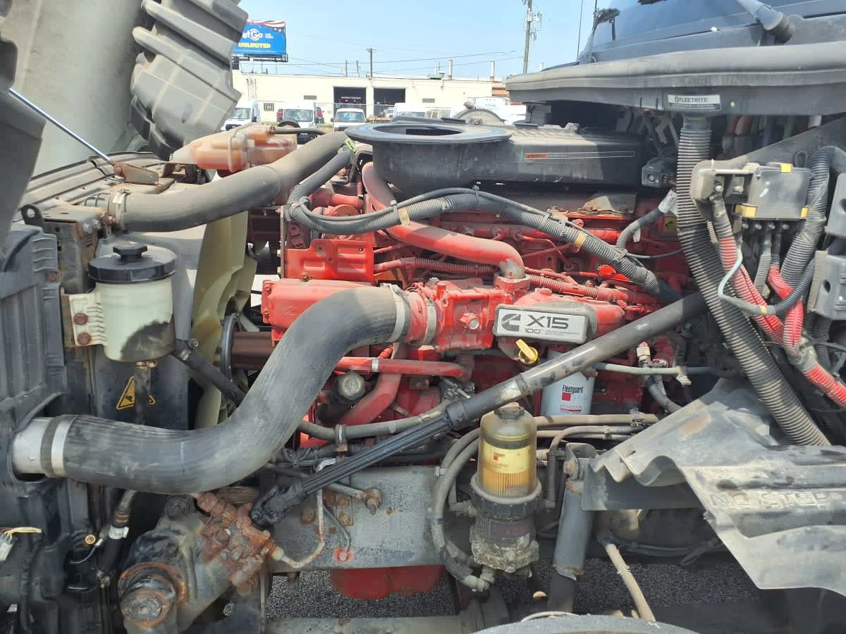 2020 International LT in Cleveland, OH — photo 8