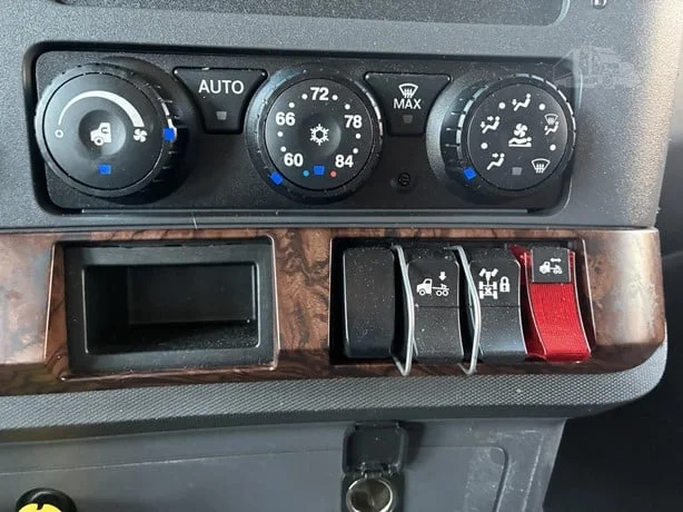 2025 Kenworth T680 in Idaho Falls, ID — photo 34