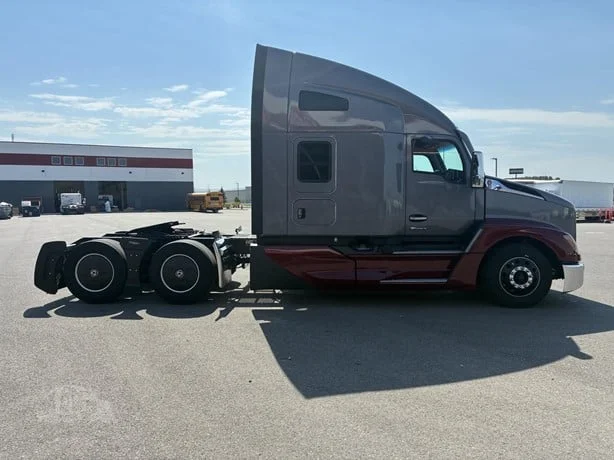 2025 Kenworth T680 in Idaho Falls, ID — photo 6