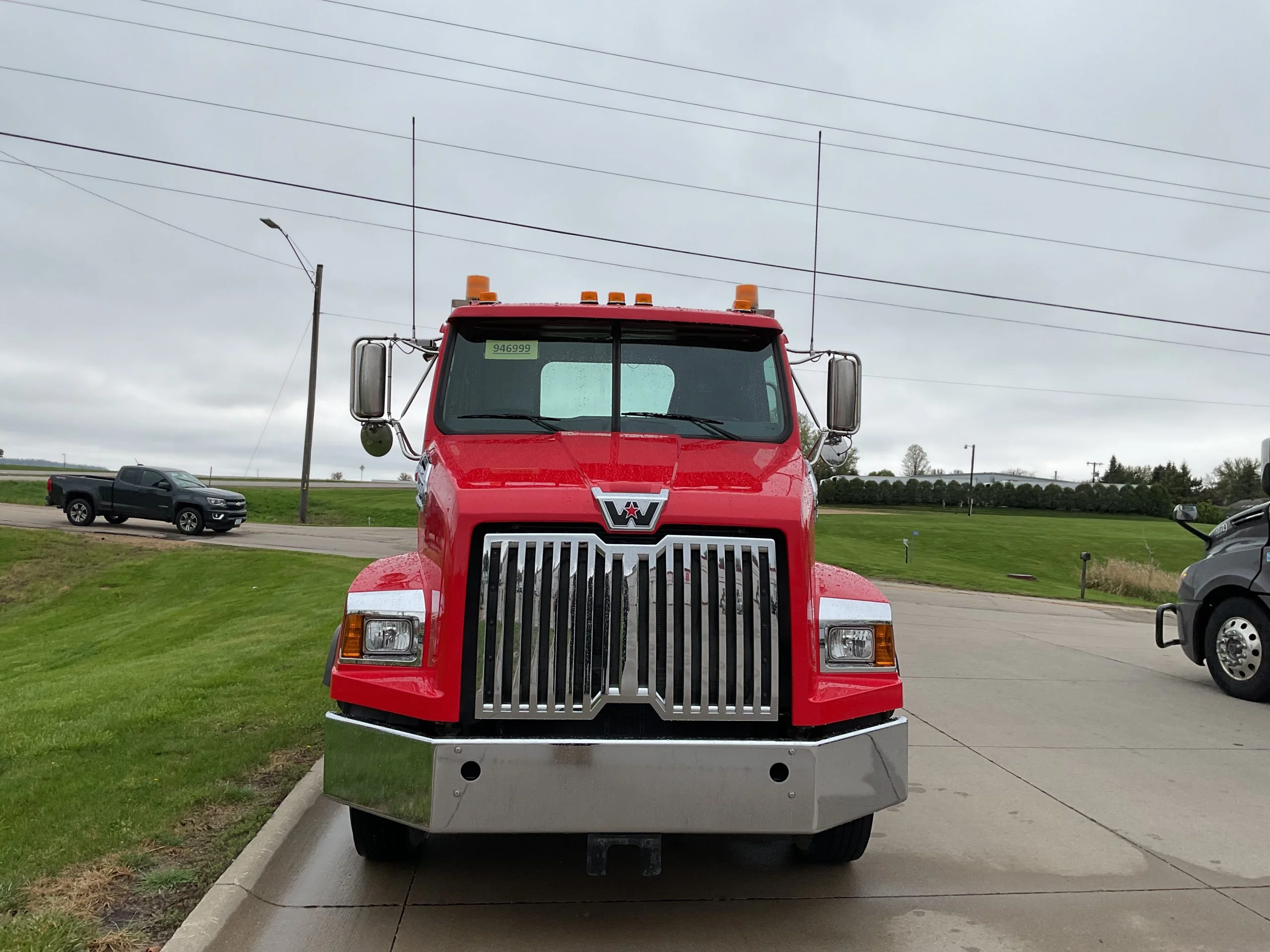 2022 Western Star 4700 in Dubuque, IA — photo 2