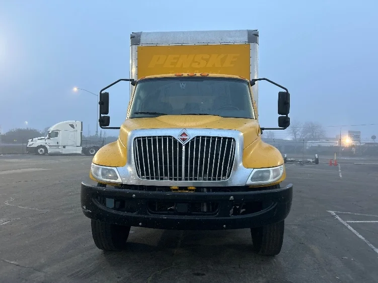 2021 International MV - image 2