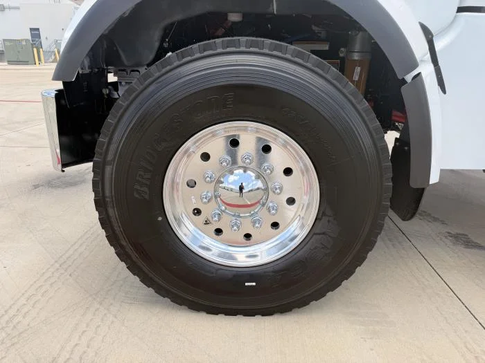 2027 Peterbilt 567 — photo 10