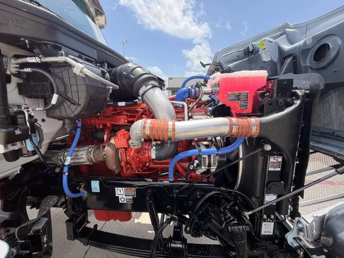 2027 Peterbilt 567 — photo 18