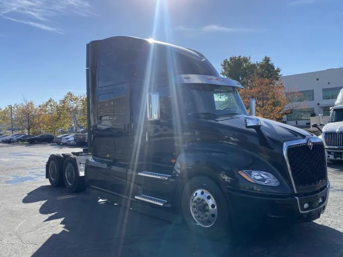 2026 International LT - image 4