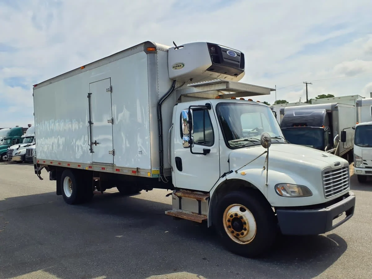 2019 Freightliner M2 106 in Springfield, MA — photo 3