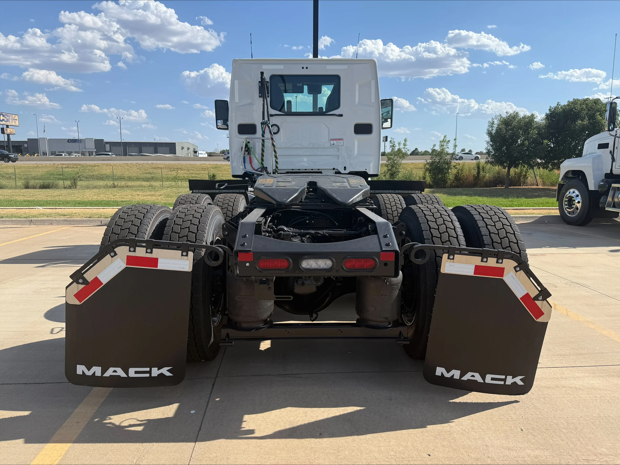 2027 Mack Anthem in Oklahoma City, OK — photo 6