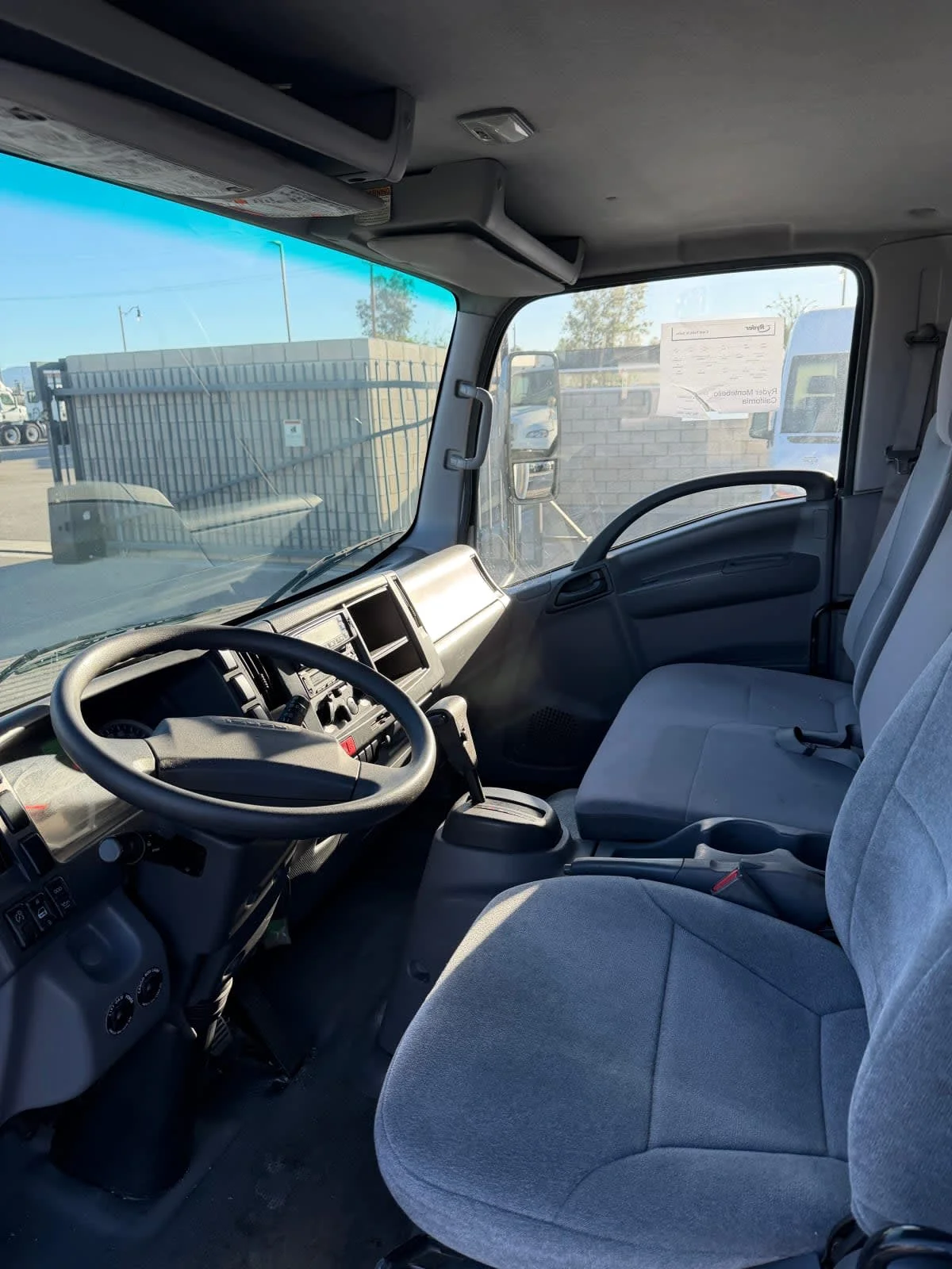 2020 Isuzu NQR - image 8