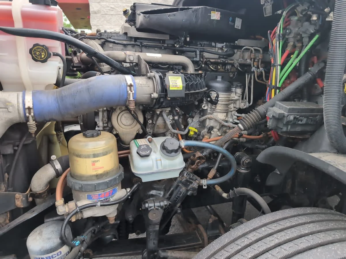 2020 Freightliner Cascadia in Norwood, MA — photo 8