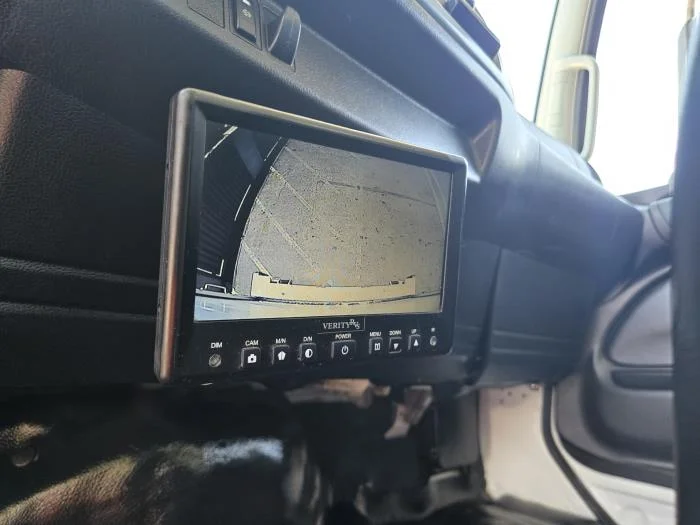 2019 Hino 268 — photo 15