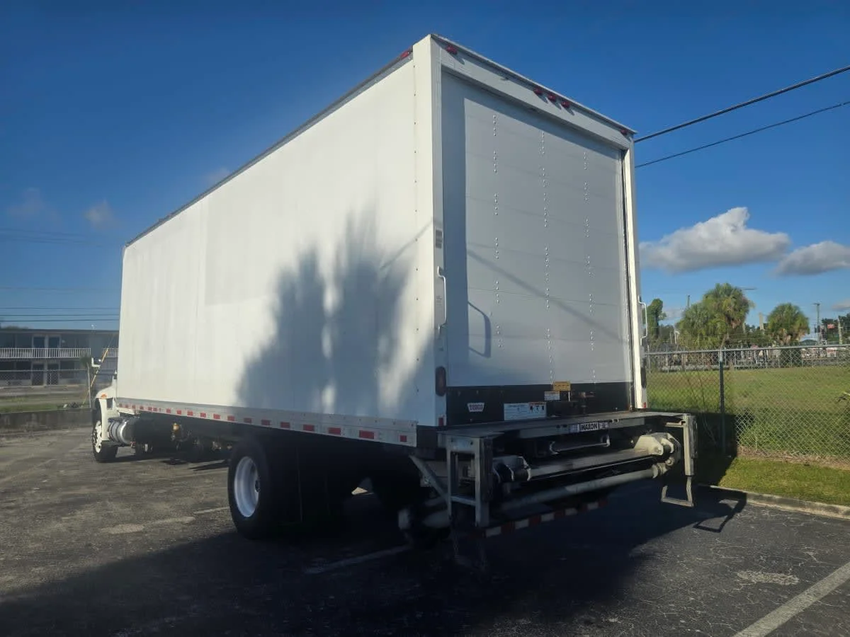 2019 International 4300 in Orlando, FL — photo 4